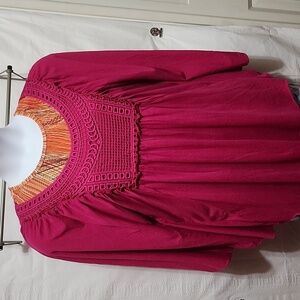 NWOT Beautiful & soft women's top